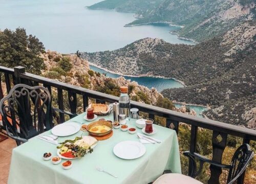 Yediburunlar’da Enfes Manzara Eşliğinde Kahvaltı Turu